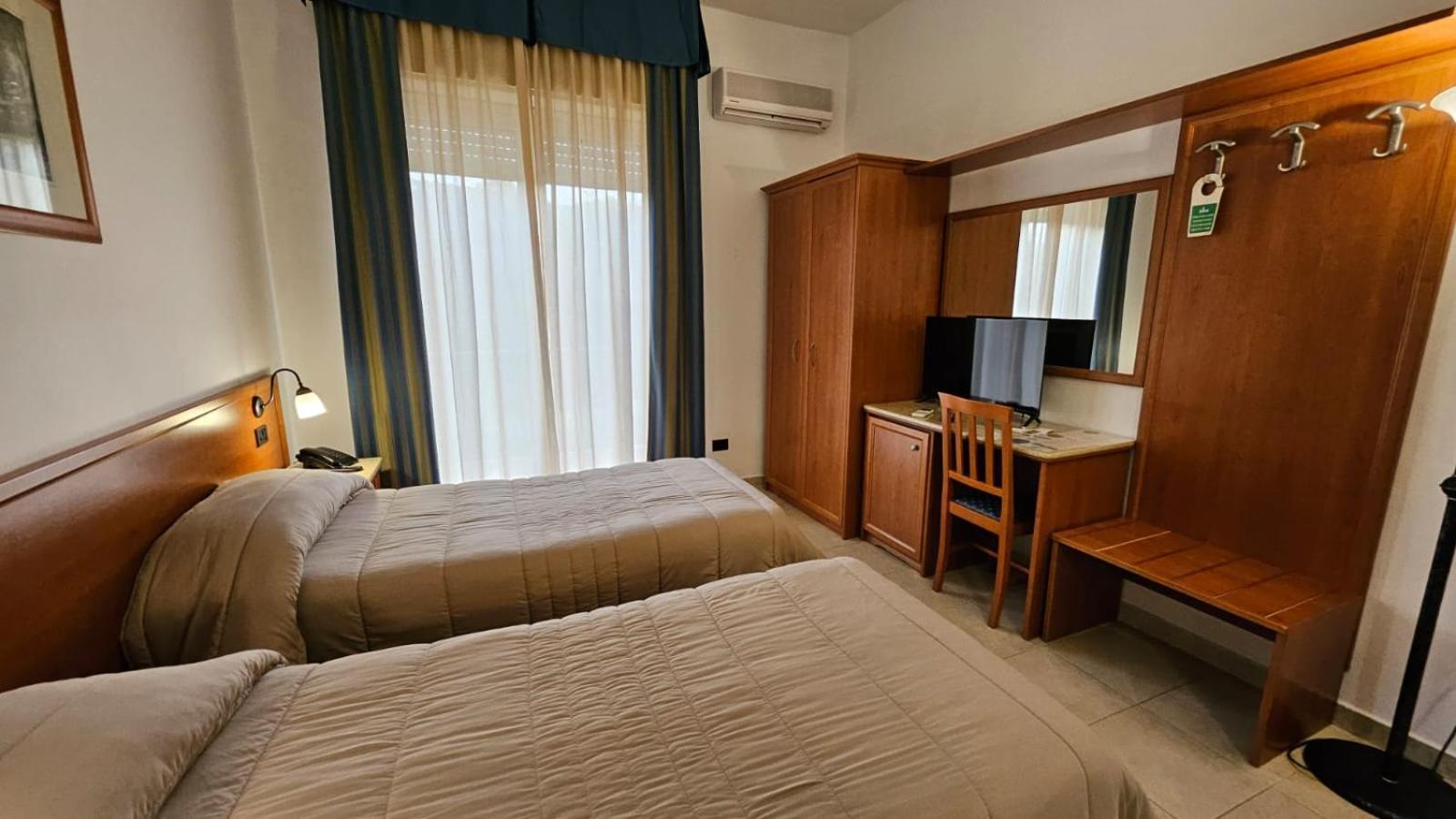 Gh Hotel 피아차암머리나 외부 사진